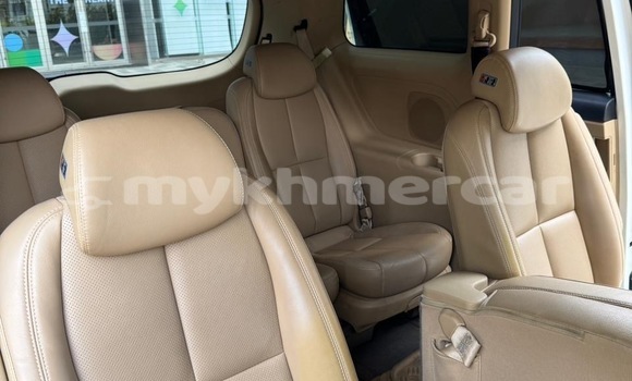 Acheter Occasion Voiture Kia Carnival Blanc à Phnom Penh, Phnom Penh Acheter Occasion Voiture Kia Carnival Blanc à Phnom Penh, Phnom Penh
