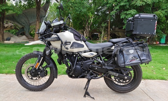 Buy Used Royal Enfield GT Brown Bike in Phnom Penh in Phnom Penh Buy Used Royal Enfield GT Brown Bike in Phnom Penh in Phnom Penh