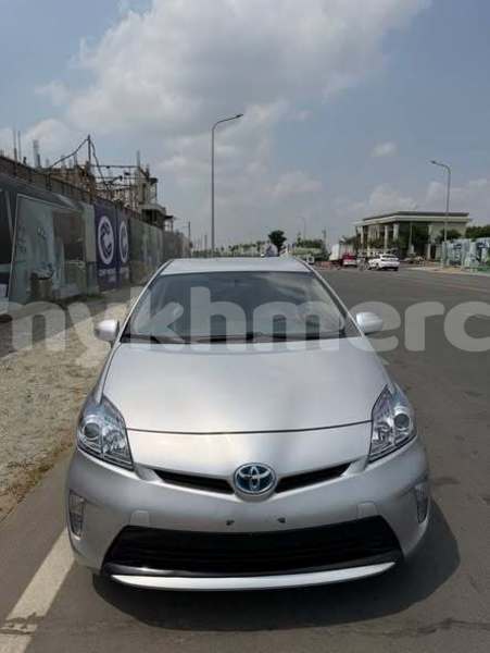 Big with watermark toyota prius prey veng province prey veng 10024