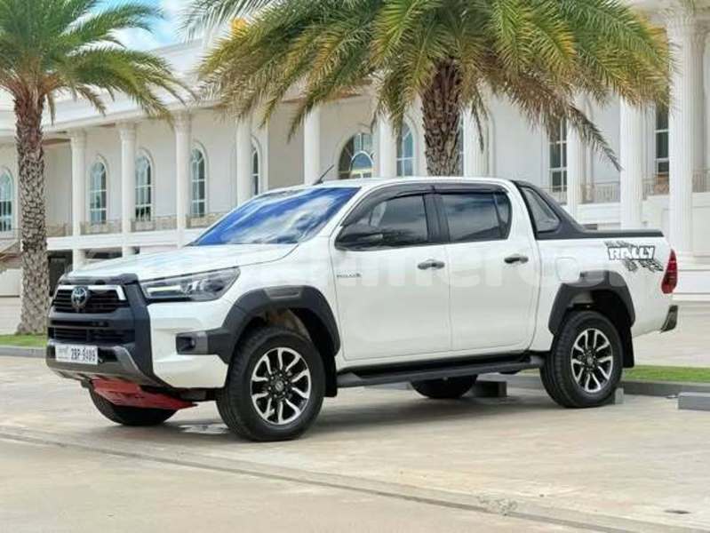 Big with watermark toyota regius svay rieng province bavet 10030