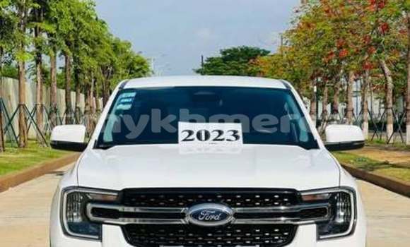Buy Used Ford Taurus X Other Car in Bavet in Svay Rieng Province
