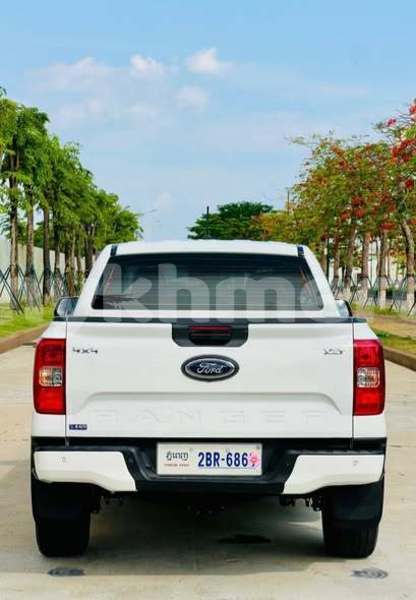 Big with watermark ford taurus x svay rieng province bavet 10031