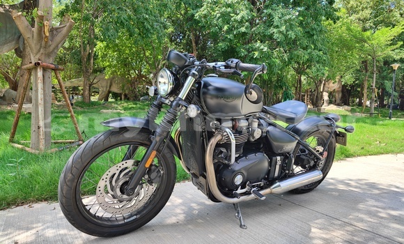 Buy Used Triumph Bonneville Black Bike in Phnom Penh in Phnom Penh