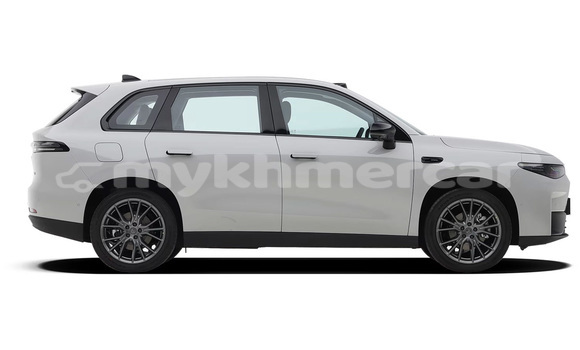 Buy New Lexus CT White Car in Suong in Tbong Khmum Province Buy New Lexus CT White Car in Suong in Tbong Khmum Province