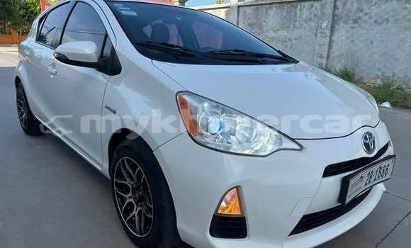 Buy Used Toyota Prius Other Car in Bavet in Svay Rieng Province