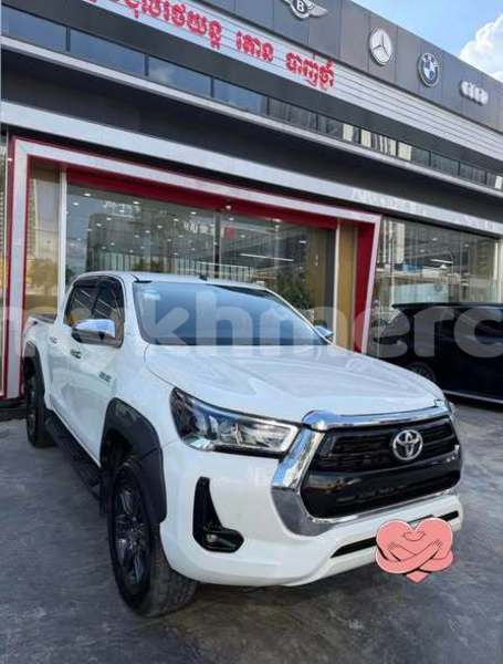 Big with watermark toyota hilux svay rieng province bavet 10058