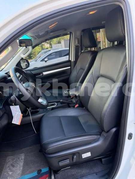 Big with watermark toyota hilux svay rieng province bavet 10058