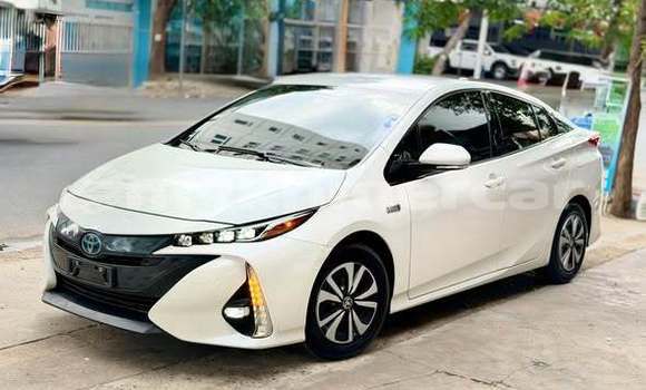 Buy Used Toyota Prius Other Car in Bavet in Svay Rieng Province