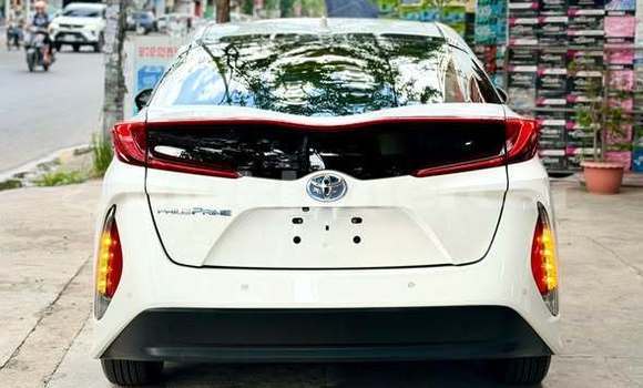 Buy Used Toyota Prius Other Car in Bavet in Svay Rieng Province Buy Used Toyota Prius Other Car in Bavet in Svay Rieng Province