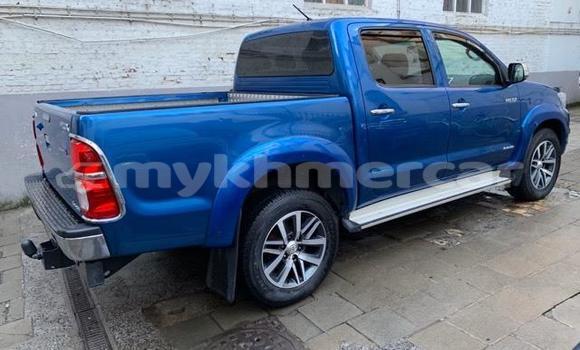 Buy Used Toyota Hilux Blue Car in Phnom Penh in Phnom Penh Buy Used Toyota Hilux Blue Car in Phnom Penh in Phnom Penh
