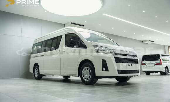 Buy New Toyota Hiace White Car in Phnom Penh in Phnom Penh Buy New Toyota Hiace White Car in Phnom Penh in Phnom Penh