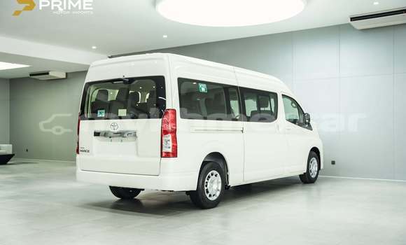 Buy New Toyota Hiace White Car in Phnom Penh in Phnom Penh Buy New Toyota Hiace White Car in Phnom Penh in Phnom Penh