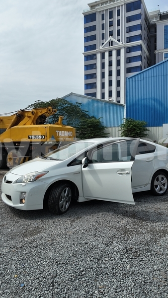 Big with watermark toyota prius phnom penh phnom penh 10082