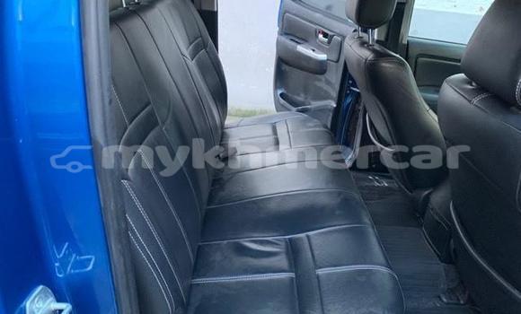 Buy Used Toyota Hilux Blue Car in Phnom Penh in Phnom Penh Buy Used Toyota Hilux Blue Car in Phnom Penh in Phnom Penh