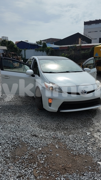 Big with watermark toyota prius phnom penh phnom penh 10083