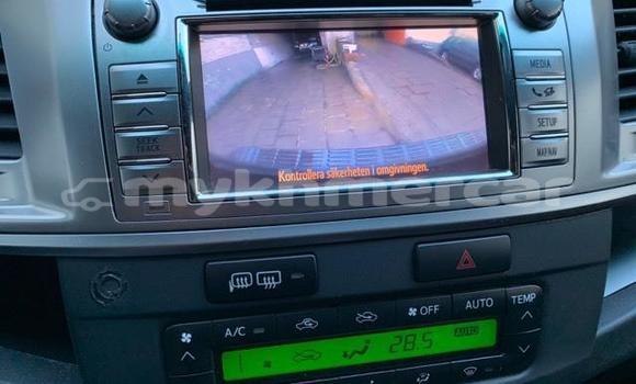 Buy Used Toyota Hilux Blue Car in Phnom Penh in Phnom Penh Buy Used Toyota Hilux Blue Car in Phnom Penh in Phnom Penh