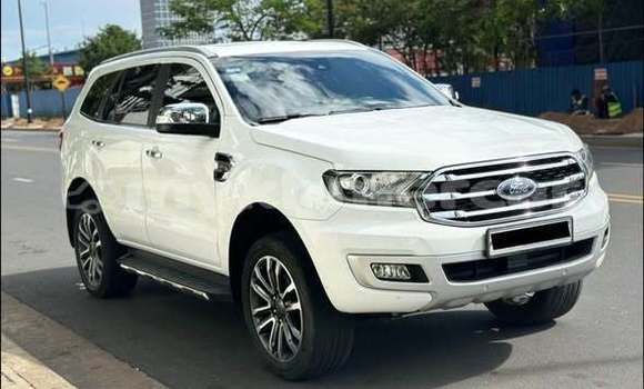Buy Used Ford Everest Other Car in Bavet in Svay Rieng Province Buy Used Ford Everest Other Car in Bavet in Svay Rieng Province