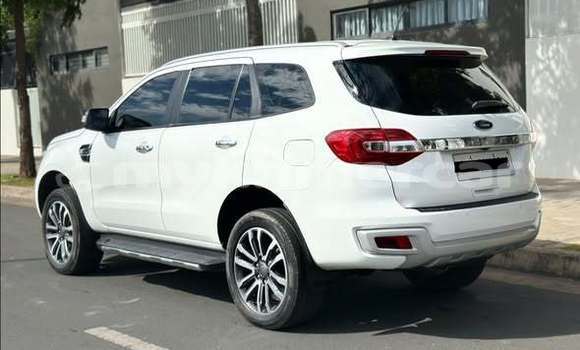 Buy Used Ford Everest Other Car in Bavet in Svay Rieng Province Buy Used Ford Everest Other Car in Bavet in Svay Rieng Province