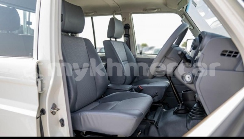 Big with watermark toyota land cruiser phnom penh phnom penh 10111
