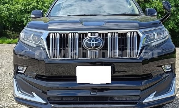 Buy Used Toyota Land Cruiser Prado Black Car in Phnom Penh in Phnom Penh