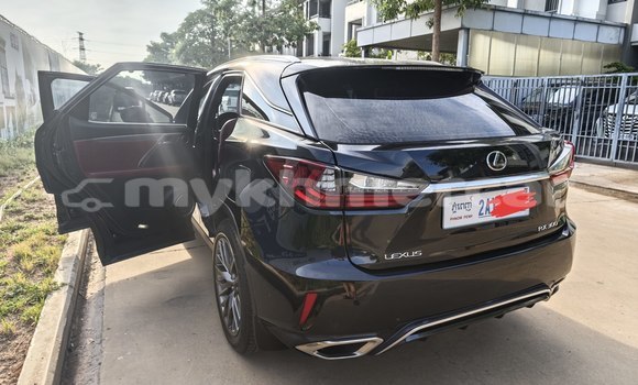 Buy Used Lexus RX 300 Black Car in Phnom Penh in Phnom Penh