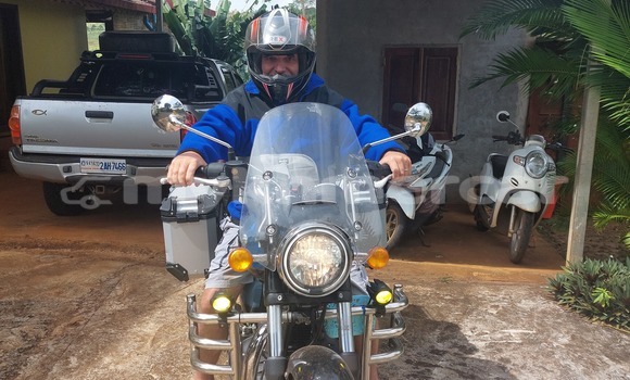 Buy Used Royal Enfield CLASSIC Blue Bike in Senmonorom in Mondulkiri Province Buy Used Royal Enfield CLASSIC Blue Bike in Senmonorom in Mondulkiri Province