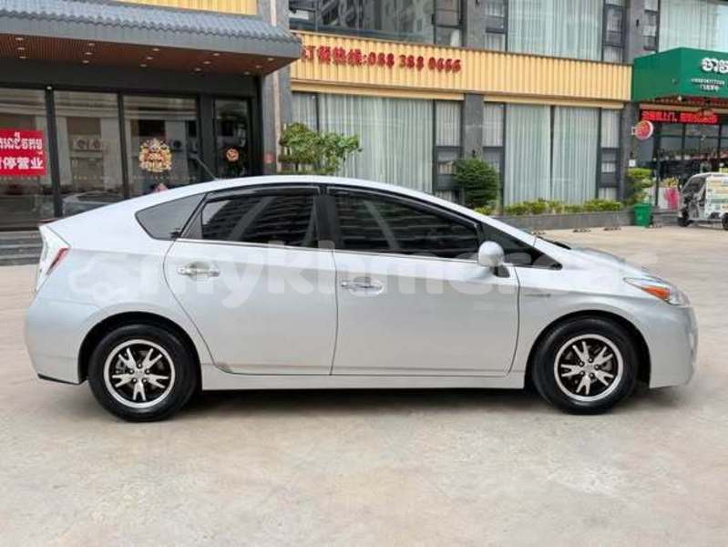Big with watermark toyota prius svay rieng province bavet 10149