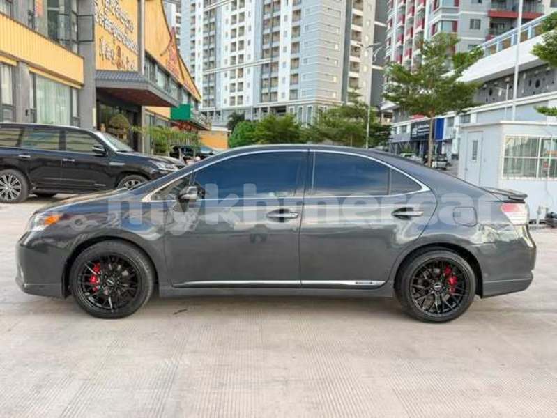 Big with watermark lexus hs svay rieng province bavet 10151