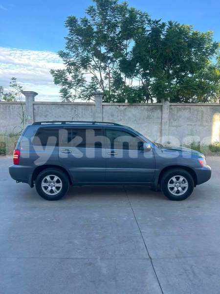Big with watermark toyota highlander svay rieng province bavet 10156