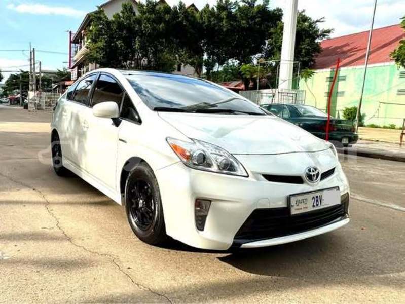 Big with watermark toyota prius svay rieng province bavet 10161