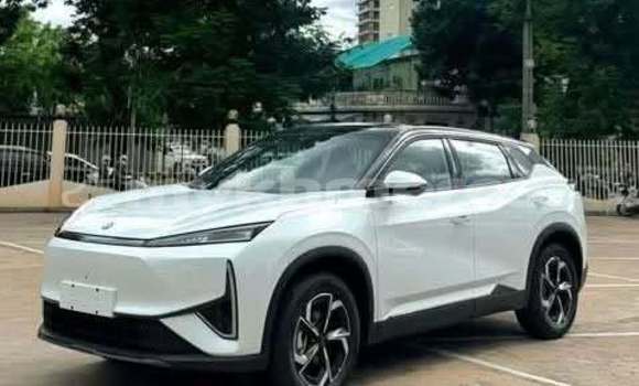 Buy Used DongFeng S30 White Car in Phnom Penh in Phnom Penh Buy Used DongFeng S30 White Car in Phnom Penh in Phnom Penh