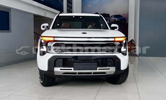 Buy Used Toyota Pickup White Car in Phnom Penh in Phnom Penh