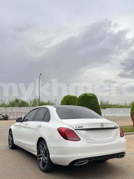 Big with watermark mercedes viano svay rieng province bavet 10213