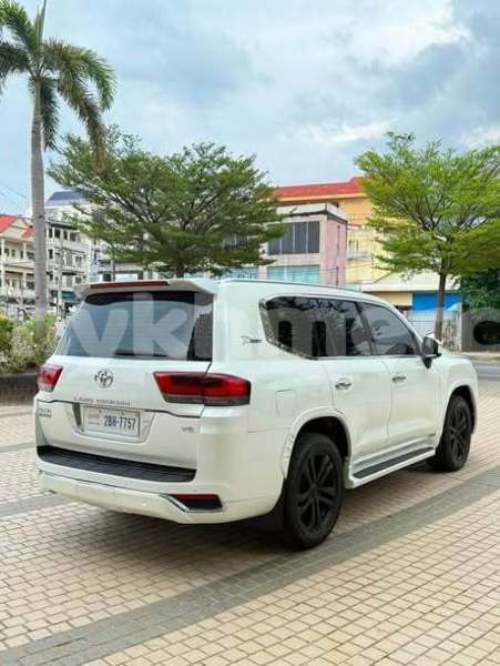 Big with watermark toyota land cruiser svay rieng province bavet 10214