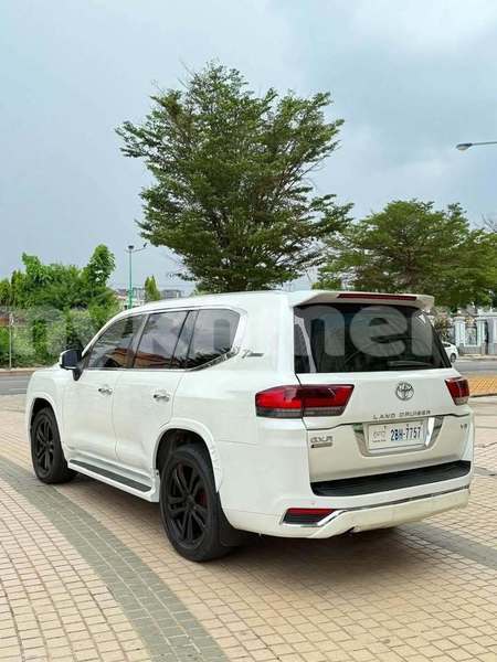 Big with watermark toyota land cruiser svay rieng province bavet 10214