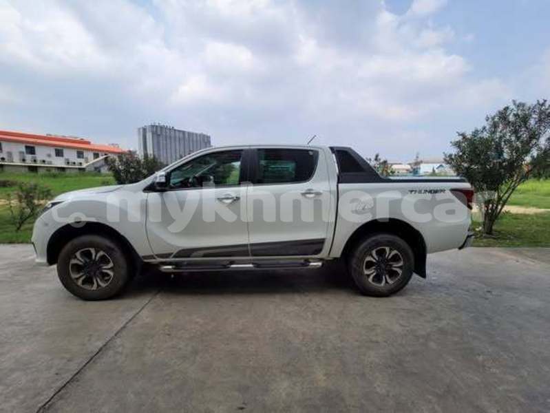 Big with watermark mazda bt 50 svay rieng province bavet 10230