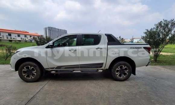 Acheter Occasion Voiture Mazda BT-50 Autre à Bavet, Svay Rieng Province Acheter Occasion Voiture Mazda BT-50 Autre à Bavet, Svay Rieng Province