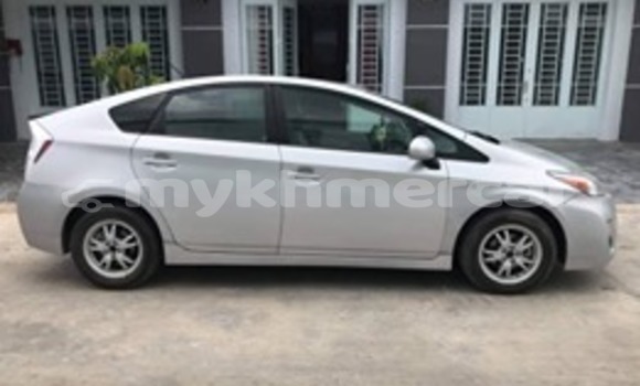 Buy Used Toyota Prius Silver Car in Phnom Penh in Phnom Penh Buy Used Toyota Prius Silver Car in Phnom Penh in Phnom Penh