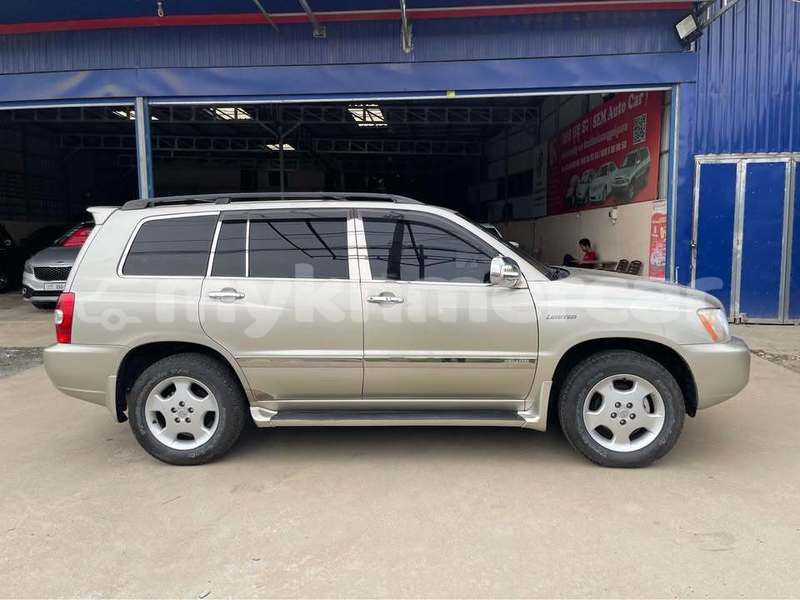 Big with watermark toyota highlander phnom penh phnom penh 10262