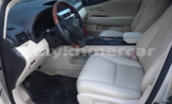 Buy Used Lexus RX Silver Car in Phnom Penh in Phnom Penh Buy Used Lexus RX Silver Car in Phnom Penh in Phnom Penh