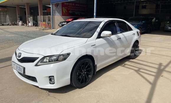 Buy Used Toyota Camry White Car in Phnom Penh in Phnom Penh Buy Used Toyota Camry White Car in Phnom Penh in Phnom Penh