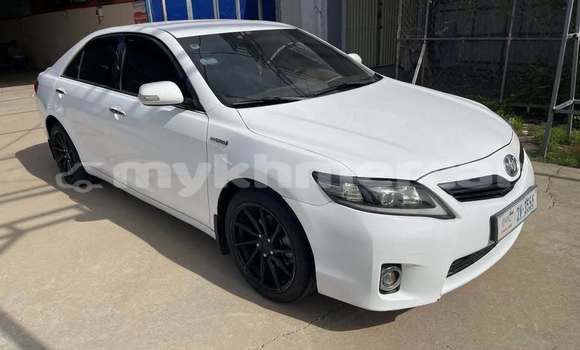 Buy Used Toyota Camry White Car in Phnom Penh in Phnom Penh Buy Used Toyota Camry White Car in Phnom Penh in Phnom Penh
