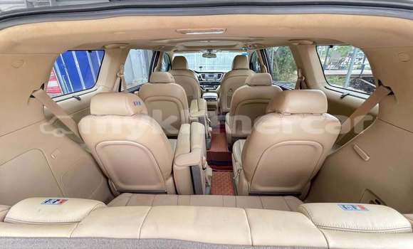 Buy Used Kia Carnival Other Car in Phnom Penh in Phnom Penh Buy Used Kia Carnival Other Car in Phnom Penh in Phnom Penh