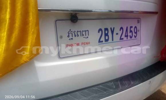 Buy Used Hyundai Starex White Car in Phnom Penh in Phnom Penh Buy Used Hyundai Starex White Car in Phnom Penh in Phnom Penh