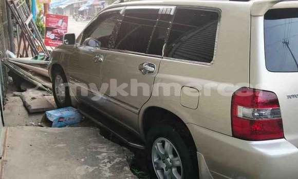 Buy Used Toyota Highlander Other Car in Phnom Penh in Phnom Penh Buy Used Toyota Highlander Other Car in Phnom Penh in Phnom Penh