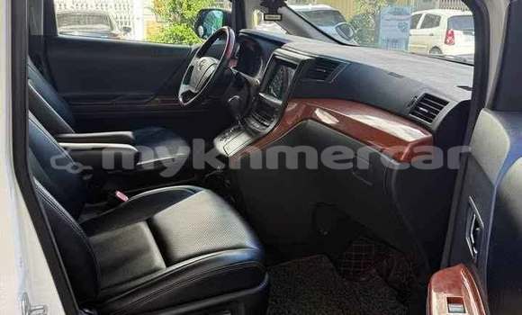 Buy Used Toyota Alphard White Car in Bavet in Svay Rieng Province Buy Used Toyota Alphard White Car in Bavet in Svay Rieng Province