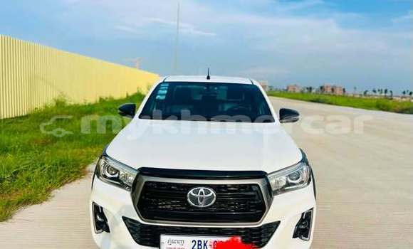 Buy Used Toyota Regius Other Car in Bavet in Svay Rieng Province