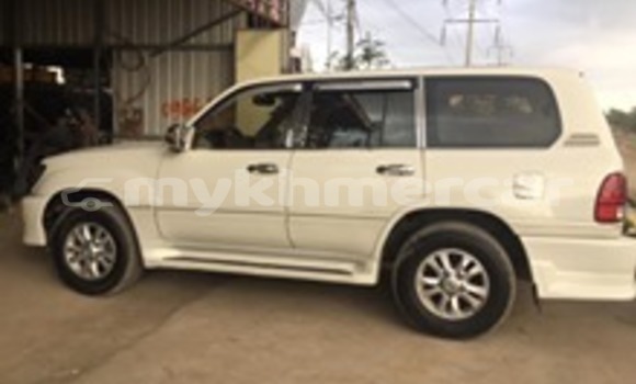 Buy Used Lexus LX White Car in Phnom Penh in Phnom Penh Buy Used Lexus LX White Car in Phnom Penh in Phnom Penh