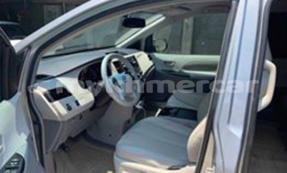 Buy Used Toyota Sienna Silver Car in Phnom Penh in Phnom Penh Buy Used Toyota Sienna Silver Car in Phnom Penh in Phnom Penh