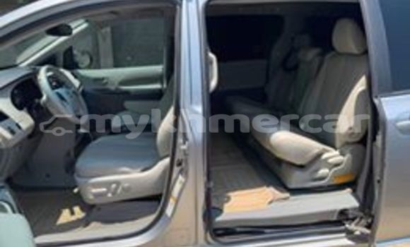 Buy Used Toyota Sienna Silver Car in Phnom Penh in Phnom Penh Buy Used Toyota Sienna Silver Car in Phnom Penh in Phnom Penh